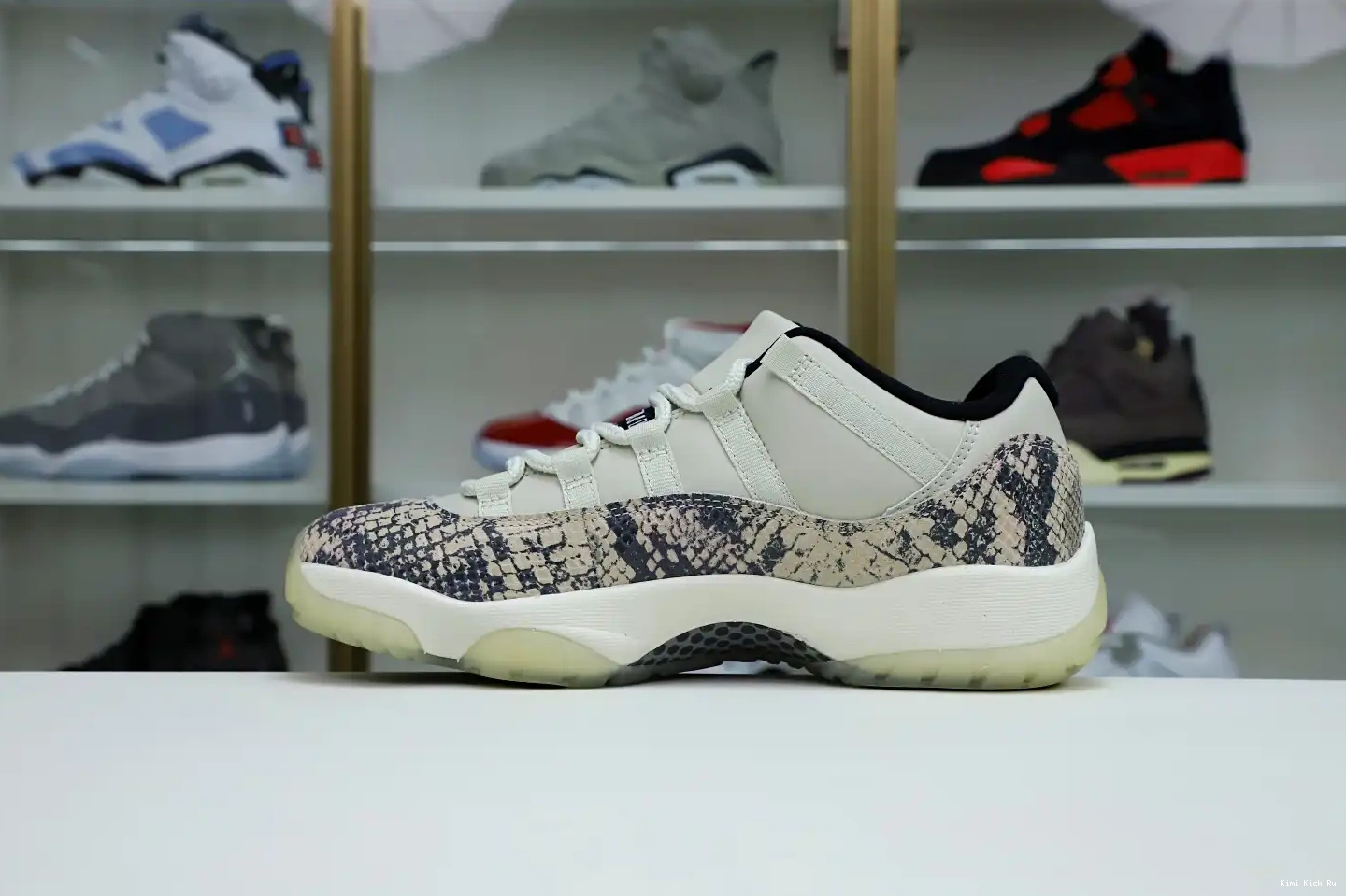 AIR SNAKESKIN BONE LIGHT LOW 11 JORDAN Kimikick 0519
